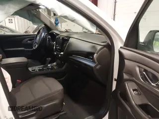 2018 Chevrolet Traverse LS with VIN 1GNEVFKW8JJ193464, listed as a IAAI auction lot 41448963 with 90,910 mi miles. Bid and sale history available at carsss.com. Image 5.