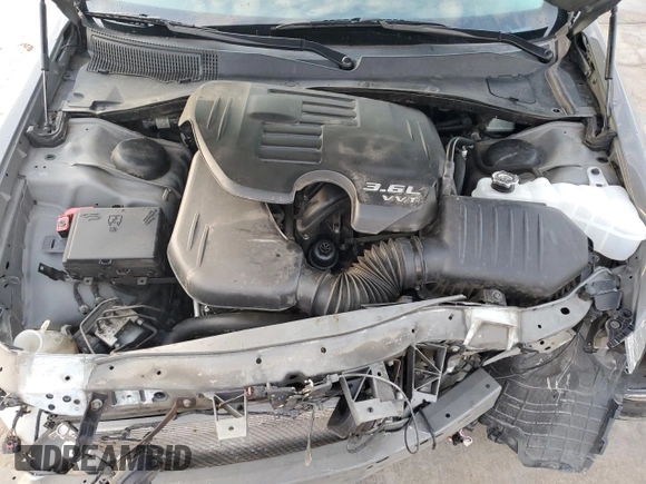 2018 Chrysler 300 S with VIN 2C3CCABG7JH151553, listed as a Copart auction lot 84757524 with 140,800 mi miles and Salvage Title. Bid and sale history available at DreamBid. Image 11.