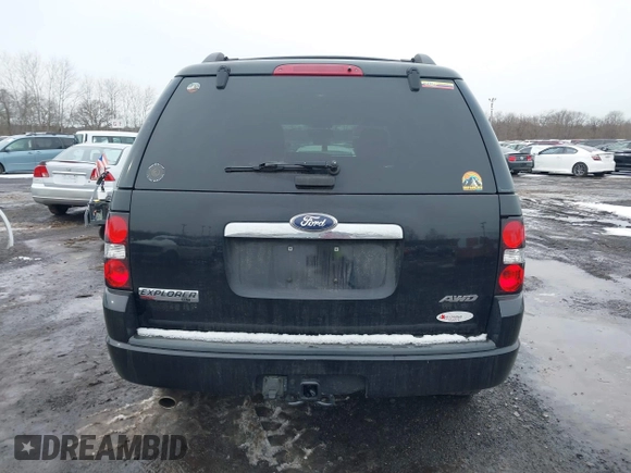 2010 Ford Explorer z VIN 1FMEU8DE5AUA85647, wystawiony jako IAAI lot #41534833 z przebiegiem 129 925 mil mil oraz . Historia ofert i sprzedaży dostępna na DreamBid. Obrazek 16.