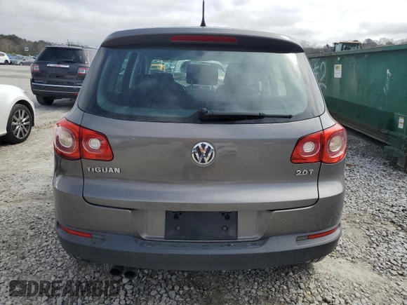 2010 Volkswagen Tiguan Wolfsburg Edition z VIN WVGAV7AX6AW526069, wystawiony jako Copart lot #48891465 z przebiegiem 148 424 mil mil oraz Szkoda całkowita • Salvage title. Historia ofert i sprzedaży dostępna na DreamBid. Obrazek 6.