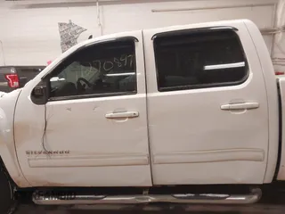 2011 Chevrolet Silverado 1500 with VIN 1GCPKTE39BF169611, listed as a IAAI auction lot 41270847 with 184,975 mi miles and . Bid and sale history available at DreamBid. Image 14.