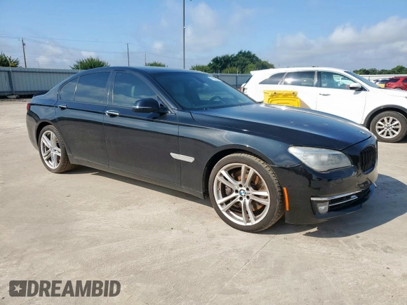 2014 BMW 7 Series 750i с VIN WBAYA8C57ED824970, выставлен на аукционе Copart как лот 61005925 с пробегом 144 457 миль миль и Чистый • Clean title. История ставок и продаж доступна на DreamBid. Изображение 4.