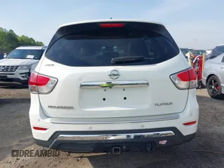 2015 Nissan Pathfinder Platinum with VIN 5N1AR2MN3FC641223, listed as a IAAI auction lot 42013024 with 148,673 mi miles and . Bid and sale history available at DreamBid. Image 17.