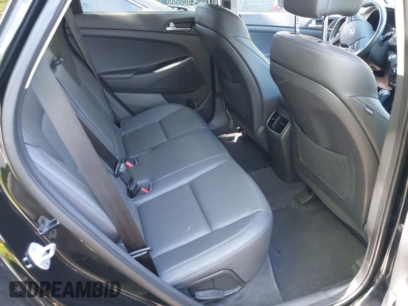 2016 Hyundai Tucson Limited with VIN KM8J33A28GU259038, listed as a IAAI auction lot 42200578 with 109,109 mi miles. Bid and sale history available at carsss.com. Image 8.