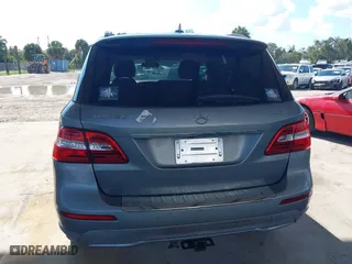 2014 Mercedes-Benz M-Class ML 350 BlueTEC with VIN 4JGDA2EB6EA275759, listed as a IAAI auction lot 40403071 with 75,095 mi miles. Bid and sale history available at carsss.com. Image 16.