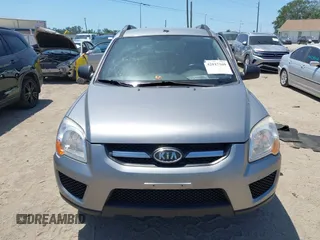2010 Kia Sportage LX with VIN KNDKG3A47A7722839, listed as a IAAI auction lot 42017569 with 187,100 mi miles and . Bid and sale history available at carsss.com. Image 12.
