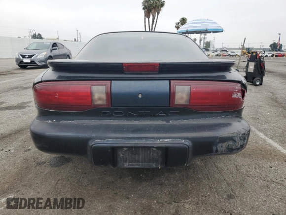1995 Pontiac Firebird Firebird z VIN 2G2FS22S7S2241784, wystawiony jako Copart lot #53587895 z przebiegiem 218 211 mil mil oraz Czysty tytuł • Clean title. Historia ofert i sprzedaży dostępna na DreamBid. Obrazek 6.