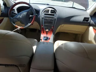 2007 Lexus ES 330 with VIN JTHBJ46G272152506, listed as a Copart auction lot 52325285 with 103,744 mi miles and Salvage Title. Bid and sale history available at DreamBid. Image 8.