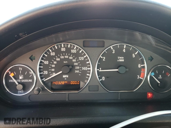 2001 BMW Z3 2.5 z VIN WBACN33461LM02519, wystawiony jako Copart lot #46251135 z przebiegiem 140 328 mil mil oraz Szkody całkowita. Historia ofert i sprzedaży dostępna na DreamBid. Obrazek 9.
