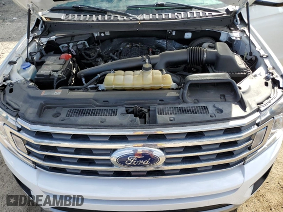 2021 Ford Expedition XLT with VIN 1FMJU1JT1MEA32242, listed as a Copart auction lot 45501135 with 423,396 mi miles and Non Repairable. Bid and sale history available at carsss.com. Image 12.