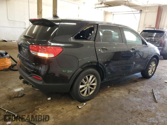 2017 Kia Sorento LX with VIN 5XYPGDA53HG337697, listed as a Copart auction lot 60489985 with 67,074 mi miles and Salvage title. Bid and sale history available at DreamBid. Image 3.
