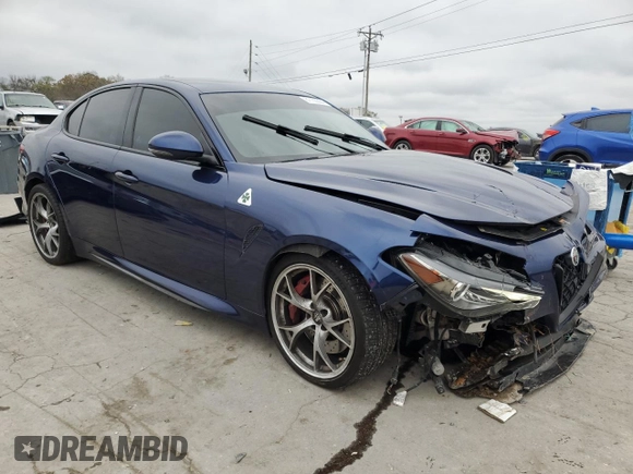 2017 Alfa Romeo Giulia with VIN ZARFAEAV0H7548796, listed as a Copart auction lot 81103094 with 63,028 mi miles and Salvage title. Bid and sale history available at DreamBid. Image 4.