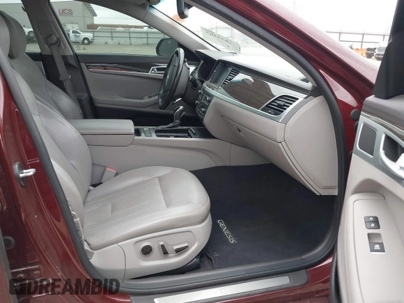 2016 Hyundai Genesis 3.8L z VIN KMHGN4JE4GU107861, wystawiony jako IAAI lot #41835463 z przebiegiem 148 198 mil mil oraz . Historia ofert i sprzedaży dostępna na DreamBid. Obrazek 5.