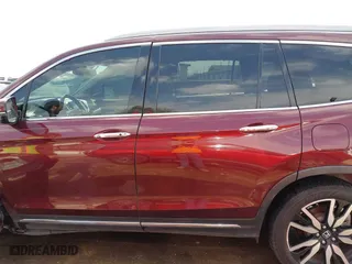 2019 Honda Pilot Touring 8-Passenger with VIN 5FNYF5H95KB009122, listed as a IAAI auction lot 41573338 with 85,845 mi miles. Bid and sale history available at carsss.com. Image 15.