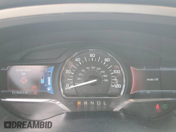 2013 Lincoln MKZ Hybrid with VIN 3LN6L2LU3DR815113, listed as a Copart auction lot 63924525 with 217,808 mi miles and Clean title. Bid and sale history available at DreamBid. Image 9.