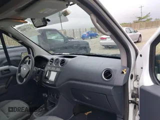 2013 Ford Transit Connect XLT z VIN NM0LS6BN8DT176539, wystawiony jako IAAI lot #42179810 z przebiegiem 94 223 mil mil oraz . Historia ofert i sprzedaży dostępna na DreamBid. Obrazek 5.