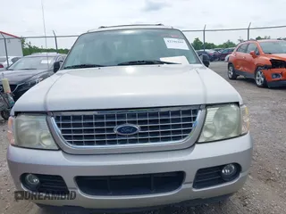 2004 Ford Explorer XLT z VIN 1FMZU73K34UA37992, wystawiony jako IAAI lot #42346103 z przebiegiem 192 043 mil mil oraz . Historia ofert i sprzedaży dostępna na DreamBid. Obrazek 6.