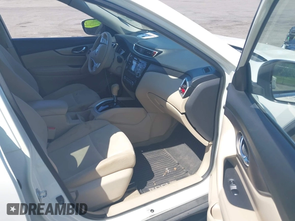 2015 Nissan Rogue S with VIN KNMAT2MV8FP529757, listed as a IAAI auction lot 42026705 with 165,693 mi miles. Bid and sale history available at carsss.com. Image 5.