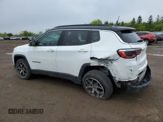 2025 Jeep Compass Limited с VIN 3C4NJDCN7ST511874, выставлен на аукционе Copart как лот 45583635 с пробегом 4 929 миль миль и Списание • Salvage title. История ставок и продаж доступна на DreamBid. Изображение 2.