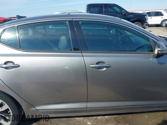 2015 Kia Optima SX Turbo with VIN 5XXGR4A62FG404441, listed as a IAAI auction lot 41662646 with 185,977 mi miles. Bid and sale history available at carsss.com. Image 13.