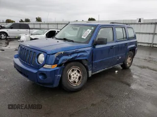 2009 Jeep Patriot Sport z VIN 1J4FT28A79D155591, wystawiony jako Copart lot #86528104 z przebiegiem 297 639 mil mil oraz Szkoda całkowita • Salvage title. Historia ofert i sprzedaży dostępna na DreamBid. Obrazek 1.