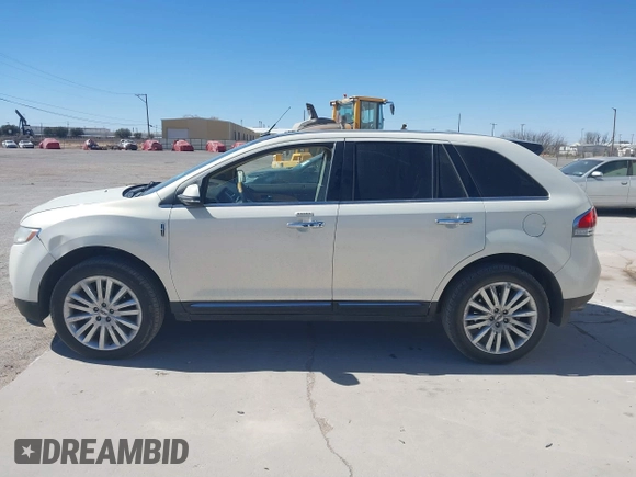 2012 Lincoln MKX with VIN 2LMDJ6JK4CBL00984, listed as a IAAI auction lot 41631192 with 184,198 mi miles. Bid and sale history available at carsss.com. Image 14.