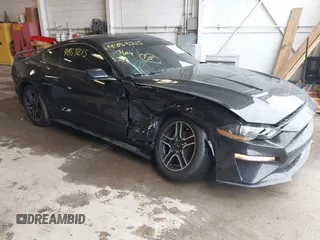 2020 Ford Mustang EcoBoost z VIN 1FA6P8TH8L5171016, wystawiony jako IAAI lot #41863215 z przebiegiem 62 128 mil mil oraz . Historia ofert i sprzedaży dostępna na DreamBid. Obrazek 1.