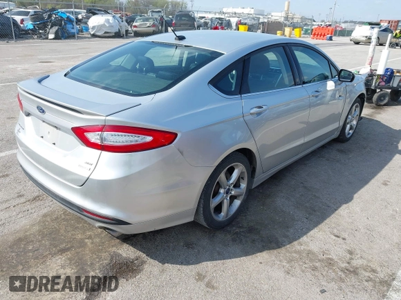 2016 Ford Fusion SE with VIN 3FA6P0HDXGR219190, listed as a IAAI auction lot 41936584 with 146,716 mi miles. Bid and sale history available at carsss.com. Image 4.