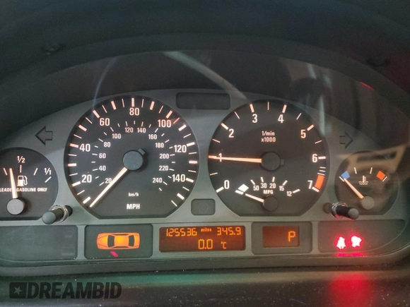2004 BMW 3 Series 325i with VIN WBAAZ33474KP85411, listed as a Copart auction lot 87895975 with 125,536 mi miles and Salvage Title. Bid and sale history available at carsss.com. Image 9.