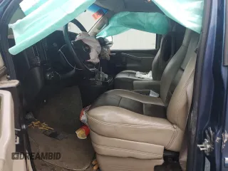 2018 Chevrolet Express Cargo Van with VIN 1GCWGAFG5J1167028, listed as a Copart auction lot 52160735 with 98,945 mi miles and Salvage Title. Bid and sale history available at carsss.com. Image 7.