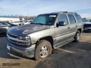 2001 Chevrolet Tahoe LT with VIN 1GNEK13T21J120185, listed as a Copart auction lot 86432744 with 185,055 mi miles and Clean Title. Bid and sale history available at carsss.com. Image 1.