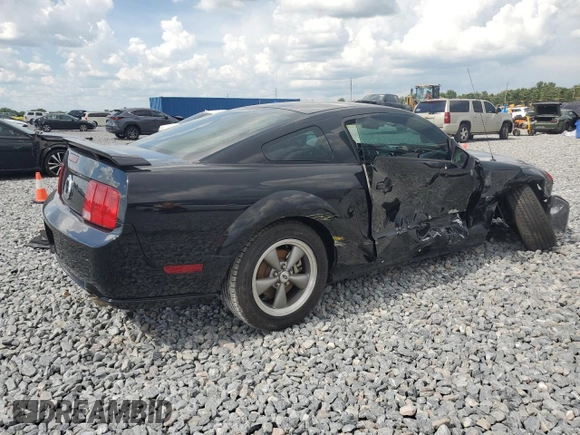 2005 Ford Mustang GT Deluxe с VIN 1ZVHT82H955140714, выставлен на аукционе Copart как лот 63867025 с пробегом 93 237 миль миль и Списание • Salvage title. История ставок и продаж доступна на DreamBid. Изображение 3.