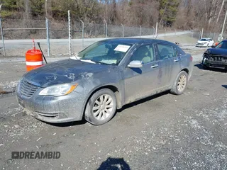 2013 Chrysler 200 Limited with VIN 1C3CCBCG5DN500547, listed as a IAAI auction lot 41618555 with 161,839 mi miles. Bid and sale history available at carsss.com. Image 2.