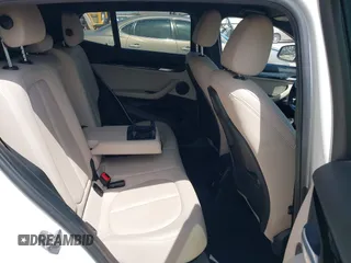 2018 BMW X2 sDrive28i z VIN WBXYJ3C37JEJ82536, wystawiony jako IAAI lot #42007039 z przebiegiem 76 626 mil mil oraz . Historia ofert i sprzedaży dostępna na DreamBid. Obrazek 8.