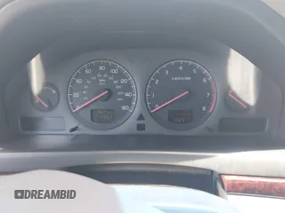 2000 Volvo S80 z VIN YV1TS94D1Y1118678, wystawiony jako IAAI lot #42312316 z przebiegiem 86 933 mil mil oraz . Historia ofert i sprzedaży dostępna na DreamBid. Obrazek 7.