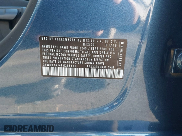 2015 Volkswagen Jetta SE z VIN 3VWD07AJ4FM285676, wystawiony jako IAAI lot #41787061 z przebiegiem 142 537 mil mil oraz . Historia ofert i sprzedaży dostępna na DreamBid. Obrazek 9.