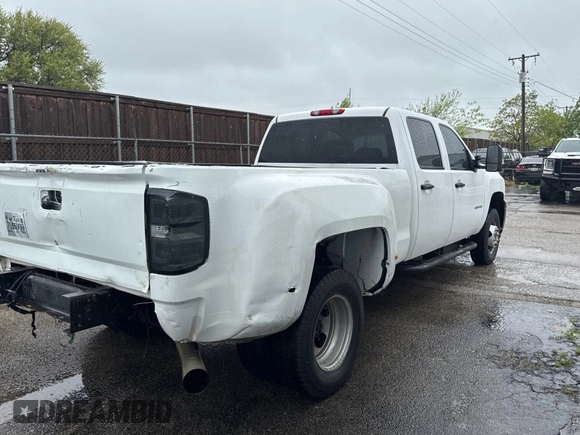 2013 Chevrolet Silverado 1500 with VIN 1GB4CZC80DF118121, listed as a Copart auction lot 52167385 with 258,887 mi miles and Clean Title. Bid and sale history available at DreamBid. Image 4.