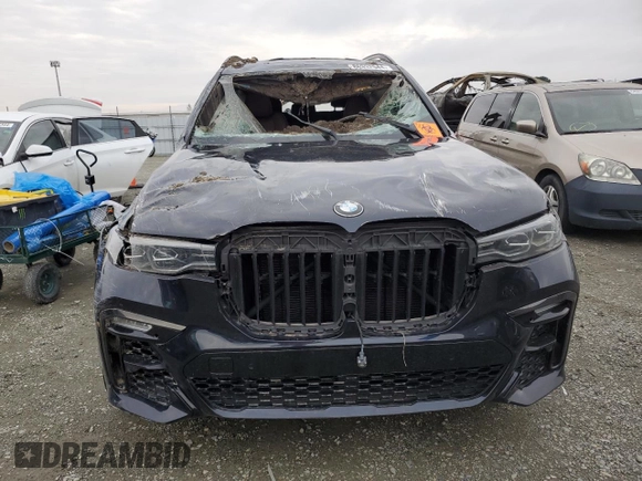 2020 BMW X7 xDrive40i with VIN 5UXCW2C03L9B44405, listed as a Copart auction lot 86332544 with 0 mi miles and Salvage Title. Bid and sale history available at carsss.com. Image 5.