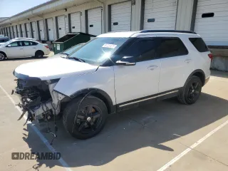 2017 Ford Explorer XLT z VIN 1FM5K8D87HGB03414, wystawiony jako Copart lot #54727075 z przebiegiem 101 370 mil mil oraz Szkoda całkowita • Salvage title. Historia ofert i sprzedaży dostępna na DreamBid. Obrazek 1.