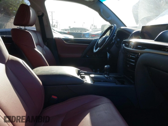 2021 Lexus LX 570 z VIN JTJDY7AX9M4335171, wystawiony jako IAAI lot #41754348 z przebiegiem 32 119 mil mil oraz . Historia ofert i sprzedaży dostępna na DreamBid. Obrazek 5.