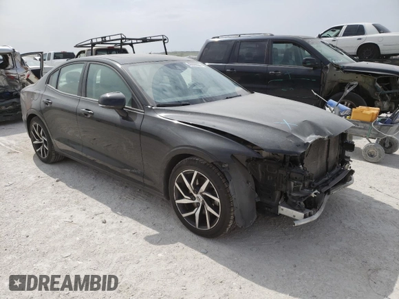 2019 Volvo S60 Momentum with VIN 7JR102FK7KG002753, listed as a Copart auction lot 45929533 with 50,075 mi miles. Bid and sale history available at carsss.com. Image 4.