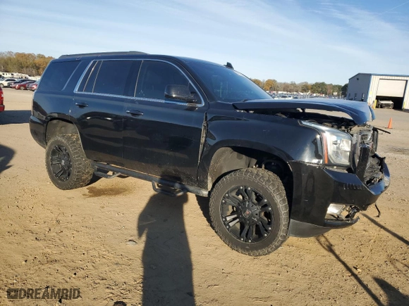 2017 GMC Yukon SLT with VIN 1GKS2BKC0HR143855, listed as a Copart auction lot 84262704 with 132,526 mi miles and Salvage Title. Bid and sale history available at carsss.com. Image 4.