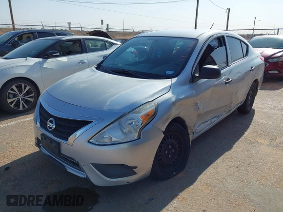 2015 Nissan Versa SV with VIN 3N1CN7AP7FL940992, listed as a IAAI auction lot 41972981 with 92,304 mi miles. Bid and sale history available at carsss.com. Image 17.