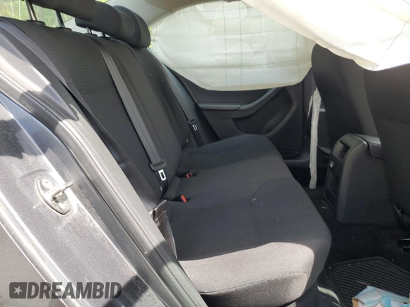 2015 Volkswagen Jetta SE с VIN 3VWD17AJ1FM245438, выставлен на аукционе Copart как лот 58515485 с пробегом 117 796 миль миль и Списание • Salvage title. История ставок и продаж доступна на DreamBid. Изображение 10.