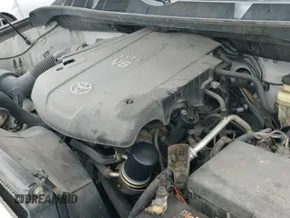 2008 Toyota Tundra с VIN 5TFRU54198X007544, выставлен на аукционе IAAI как лот 41646717 с пробегом 200 630 миль миль и . История ставок и продаж доступна на DreamBid. Изображение 19.
