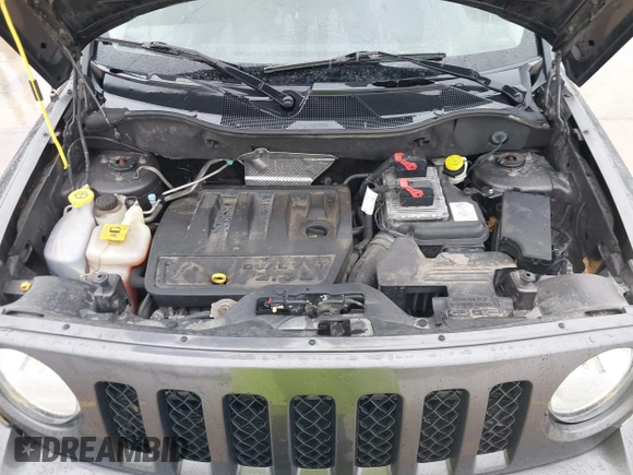 2016 Jeep Patriot Latitude with VIN 1C4NJPFB7GD682060, listed as a IAAI auction lot 41898444 with 67,717 mi miles and . Bid and sale history available at DreamBid. Image 10.