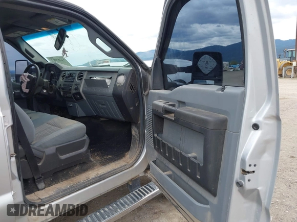2016 Ford F-250 Lariat with VIN 1FT7W2BTXGEC99008, listed as a IAAI auction lot 42287012 with 236,519 mi miles and . Bid and sale history available at DreamBid. Image 5.