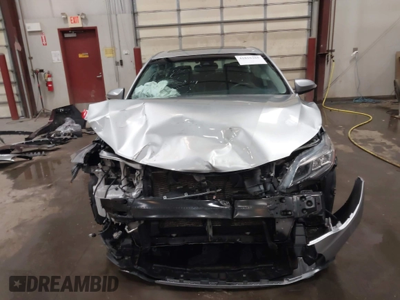 2016 Toyota Avalon Limited with VIN 4T1BK1EB3GU203367, listed as a IAAI auction lot 41816265 with 72,481 mi miles and . Bid and sale history available at carsss.com. Image 13.
