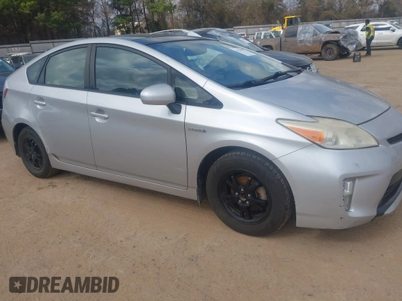 2013 Toyota Prius One with VIN JTDKN3DU0D5632336, listed as a IAAI auction lot 41510457 with 152,943 mi miles. Bid and sale history available at carsss.com. Image 1.