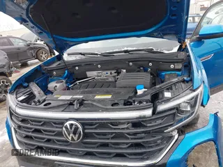 2024 Volkswagen Atlas SE with VIN 1V2KE2CA2RC225881, listed as a IAAI auction lot 41576436 with 9,408 mi miles and . Bid and sale history available at DreamBid. Image 10.